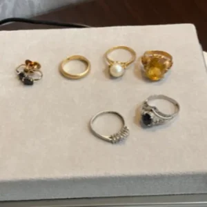 プラチナ　リング　2点　金アクセサリー　4点